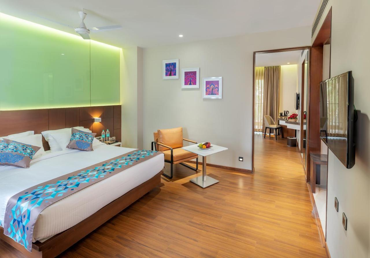 Hotel Divine Fort Palani Exteriör bild
