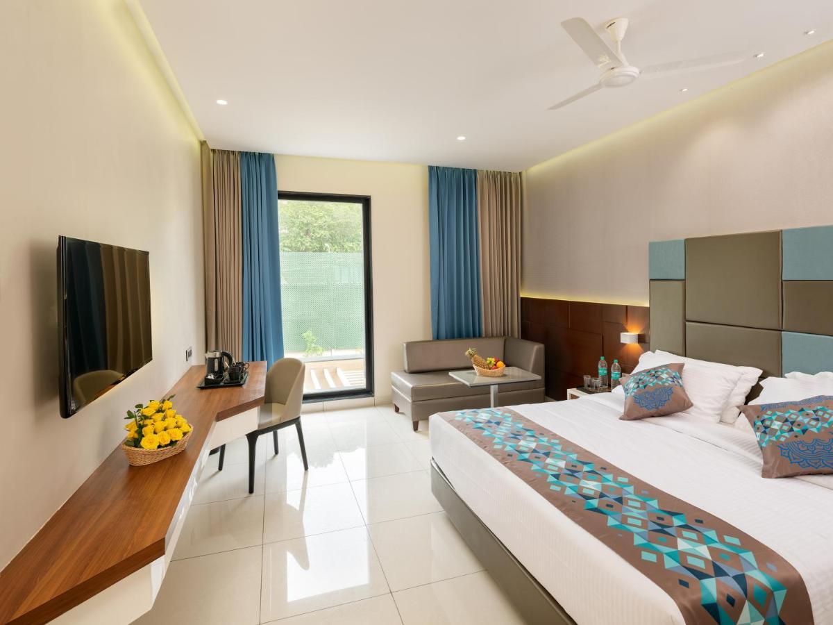 Hotel Divine Fort Palani Exteriör bild
