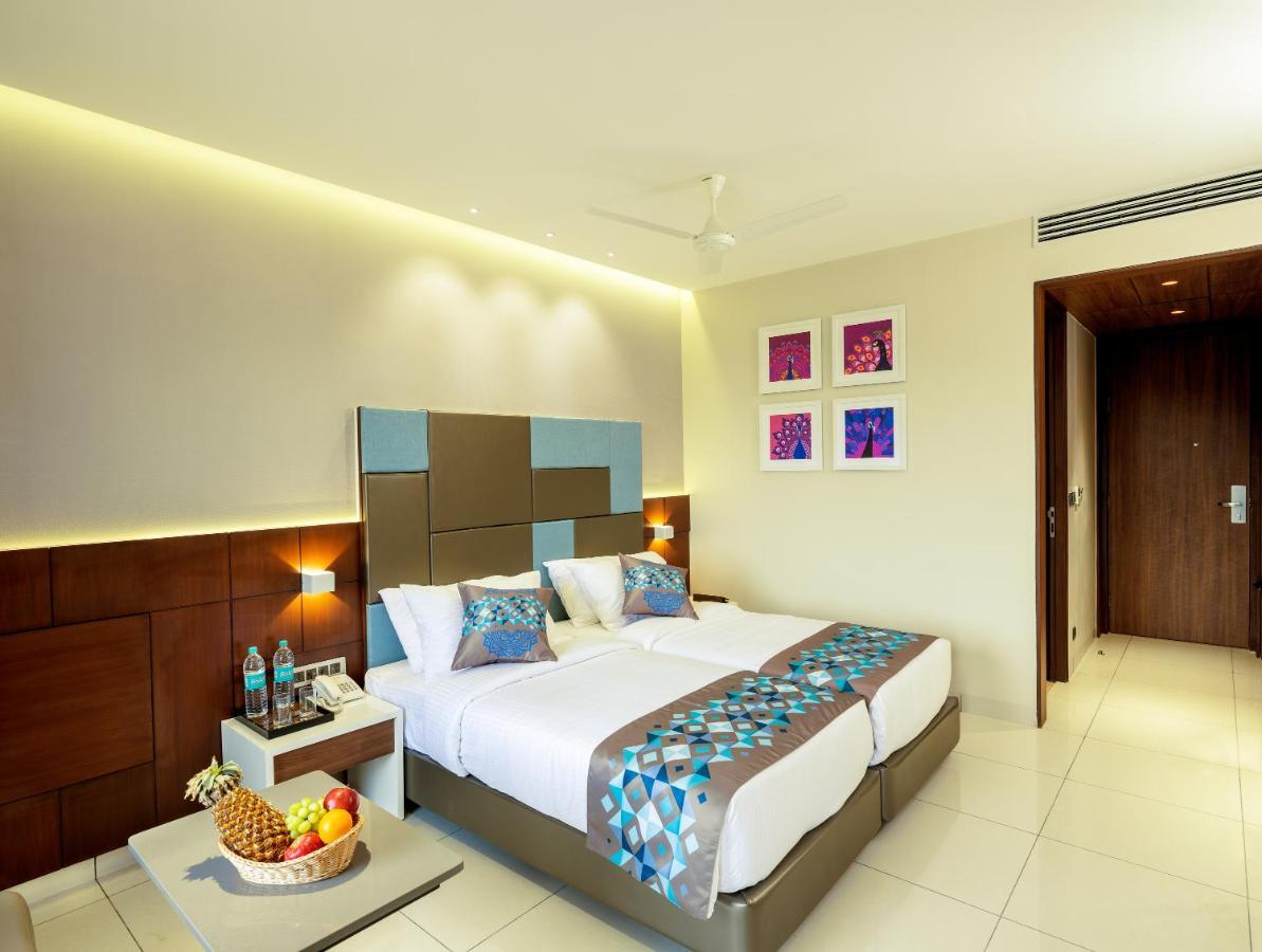 Hotel Divine Fort Palani Exteriör bild